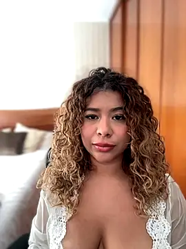 LEONCITA  online show from September 2025 01:14:02 PM