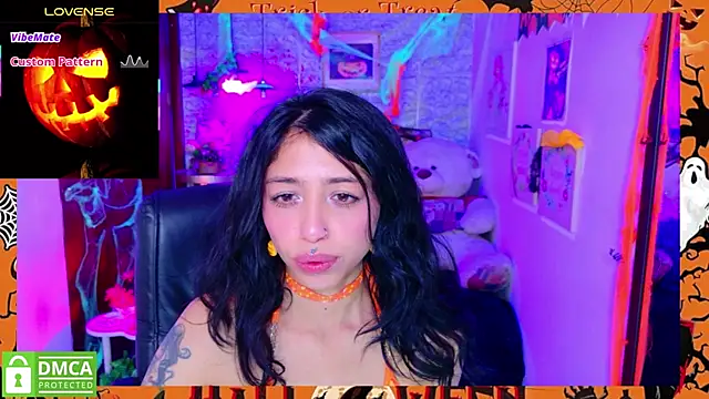 REDHOTTER  online show from October 2025 07:59:01 PM