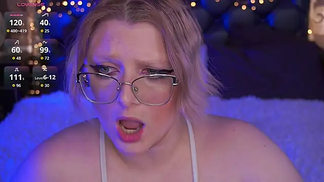 CoolTatis online show from April 2026 01:40:01 PM