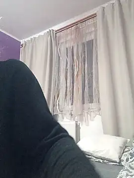 Snapshot of BritneyHudson chatting on November 2025 03:08:02 AM BritneyHudson online show from November 2025 03:08:02 AM