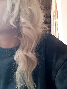 Snapshot of BritneyHudson chatting on November 2025 01:00:02 PM BritneyHudson online show from November 2025 01:00:02 PM