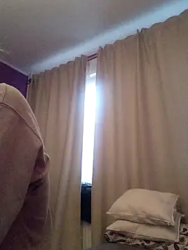 Snapshot of BritneyHudson chatting on November 2025 06:15:01 AM BritneyHudson online show from November 2025 06:15:01 AM