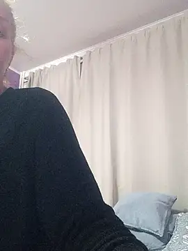 Snapshot of BritneyHudson chatting on December 2025 08:34:01 AM BritneyHudson online show from December 2025 08:34:01 AM