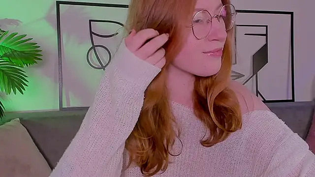 Snapshot of Tori_the_witch chatting on March 2025 12:55:02 PM Tori the witch online show from March 2025 12:55:02 PM