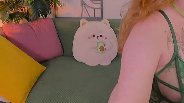 Snapshot of Tori_the_witch chatting on October 2025 05:27:01 AM Tori the witch online show from October 2025 05:27:01 AM