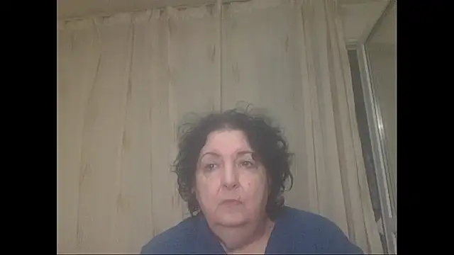 Snapshot of maturekorine chatting on October 2025 03:24:01 PM maturekorine online show from October 2025 03:24:01 PM