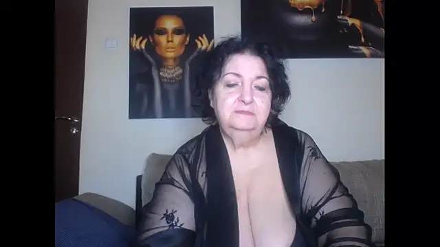 Snapshot of maturekorine chatting on November 2025 12:16:01 PM maturekorine online show from November 2025 12:16:01 PM