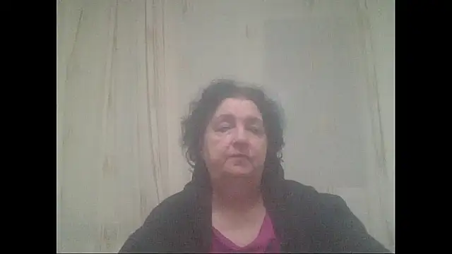 Snapshot of maturekorine chatting on December 2025 05:40:02 PM maturekorine online show from December 2025 05:40:02 PM