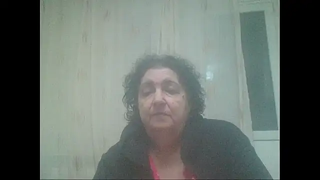 Snapshot of maturekorine chatting on December 2025 04:24:01 PM maturekorine online show from December 2025 04:24:01 PM