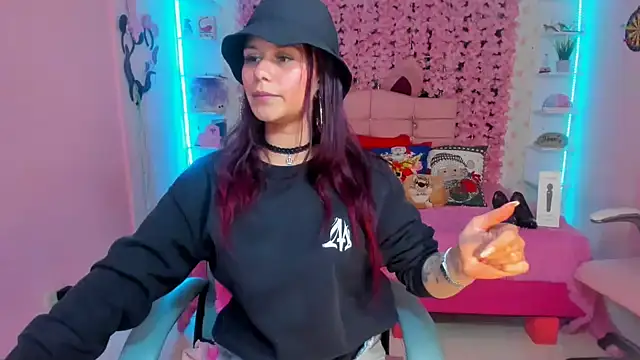 Snapshot of red_moon_2 chatting on December 2024 03:47:02 AM red moon 2 online show from December 2024 03:47:02 AM