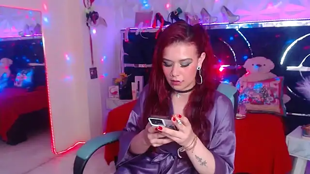 Snapshot of red_moon_2 chatting on November 2025 11:14:02 PM red moon 2 online show from November 2025 11:14:02 PM