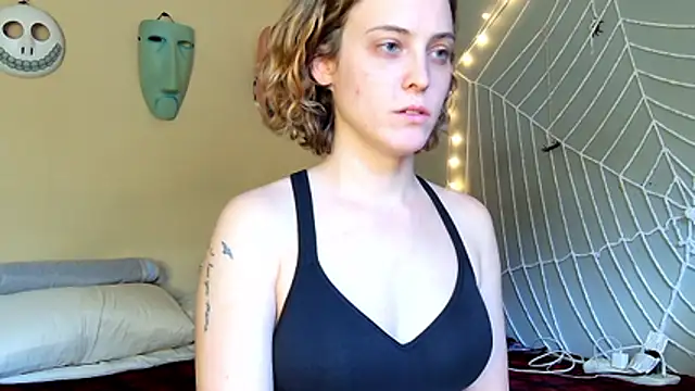 Snapshot of beaubrookeent chatting on November 2025 09:50:02 PM beaubrookeent online show from November 2025 09:50:02 PM