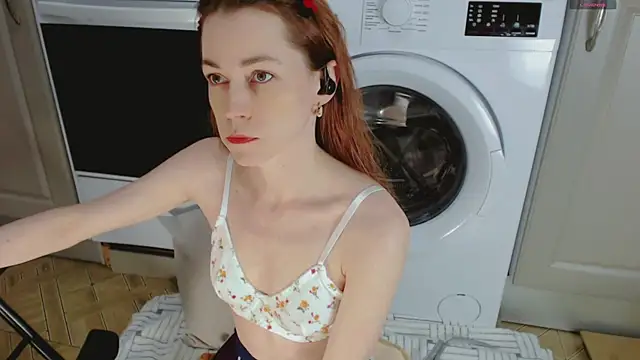 Snapshot of Amina_Barbarian chatting on September 2025 05:15:02 PM Amina Barbarian online show from September 2025 05:15:02 PM