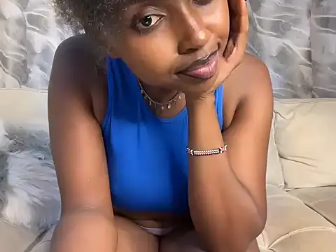 Snapshot of Chocolate_queen2 chatting on May 2026 04:45:02 PM Chocolate queen2 online show from May 2026 04:45:02 PM