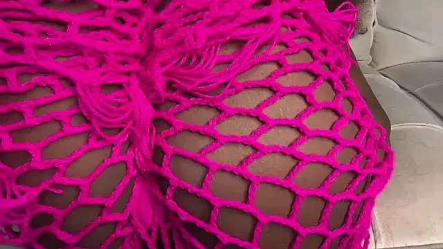Snapshot of Chocolate_queen2 chatting on May 2026 11:56:01 PM Chocolate queen2 online show from May 2026 11:56:01 PM