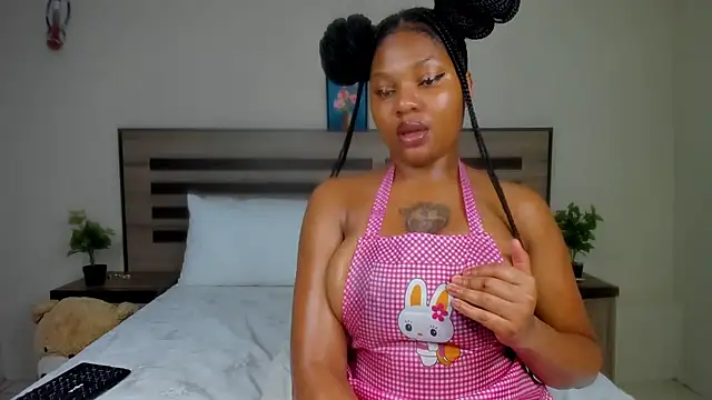 Snapshot of Renee-18 chatting on December 2024 02:19:02 AM Renee-18 online show from December 2024 02:19:02 AM