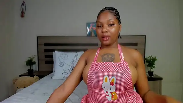 Snapshot of Renee-18 chatting on December 2024 08:11:02 AM Renee-18 online show from December 2024 08:11:02 AM