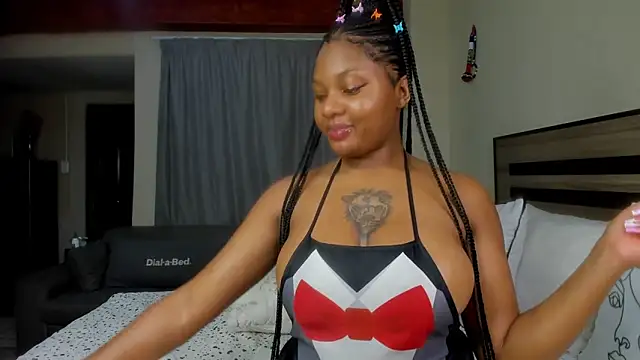 Snapshot of Renee-18 chatting on January 2025 12:15:01 AM Renee-18 online show from January 2025 12:15:01 AM