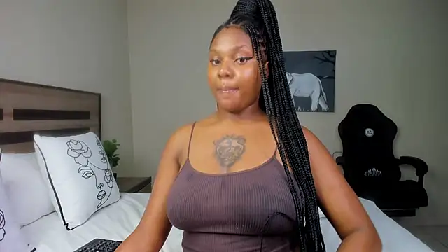 Snapshot of Renee-18 chatting on March 2025 01:01:01 AM Renee-18 online show from March 2025 01:01:01 AM