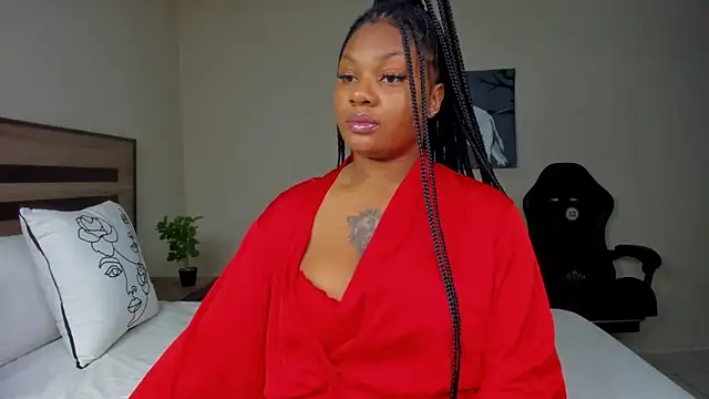 Snapshot of Renee-18 chatting on September 2025 02:57:02 AM Renee-18 online show from September 2025 02:57:02 AM