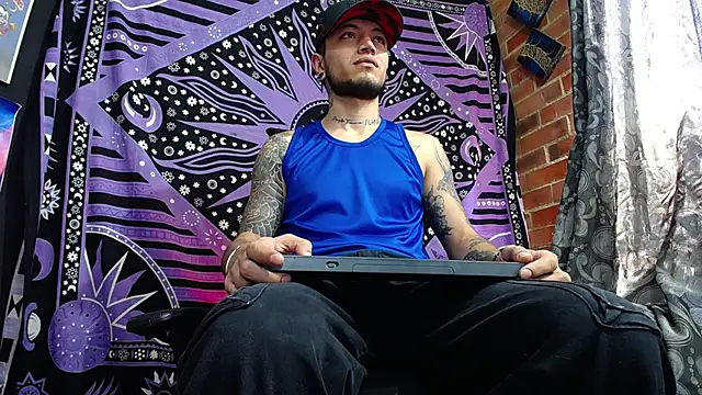 Snapshot of Dicaprioo_ chatting on February 2026 07:12:01 PM Dicaprioo online show from February 2026 07:12:01 PM