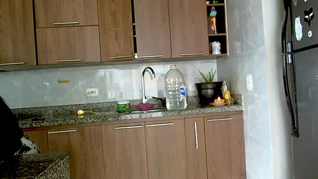 Snapshot of adan_eva960 chatting on January 2025 06:28:01 PM adan eva960 online show from January 2025 06:28:01 PM