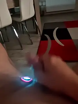 Szeltolo001 online show from April 2026 02:26:02 AM