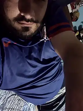 Snapshot of GILBERTHOR92 chatting on November 2025 07:10:01 AM GILBERTHOR92 online show from November 2025 07:10:01 AM