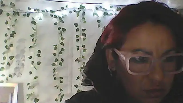 Snapshot of Erotic_nayma chatting on January 2025 06:16:01 AM Erotic nayma online show from January 2025 06:16:01 AM