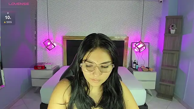 Snapshot of delilaquinn chatting on March 2025 12:14:02 PM delilaquinn online show from March 2025 12:14:02 PM