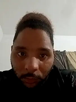 Snapshot of Dj-yefri-pauta chatting on February 2025 01:25:02 AM Dj-yefri-pauta online show from February 2025 01:25:02 AM