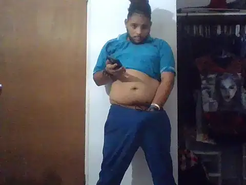 Snapshot of Dj-yefri-pauta chatting on November 2025 04:39:01 PM Dj-yefri-pauta online show from November 2025 04:39:01 PM