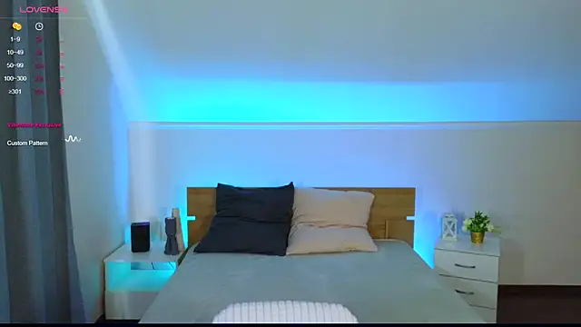 Hayle Hill online show from March 2025 02:15:02 AM