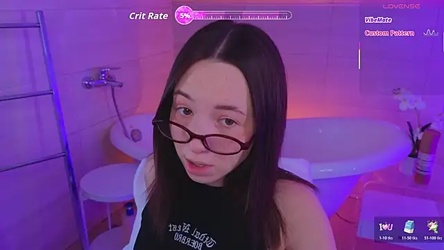 Hayle Hill online show from November 2025 04:03:02 AM