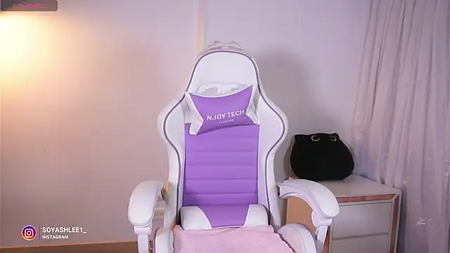 ashley2004 x online show from March 2026 08:24:01 PM