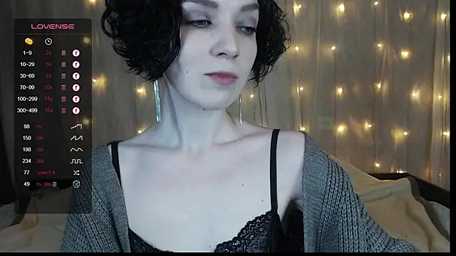 Snapshot of TinaWince chatting on December 2024 04:53:01 AM TinaWince online show from December 2024 04:53:01 AM