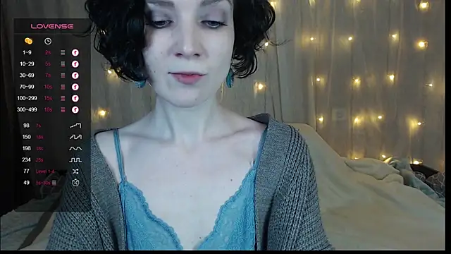 Snapshot of TinaWince chatting on December 2024 04:31:02 AM TinaWince online show from December 2024 04:31:02 AM