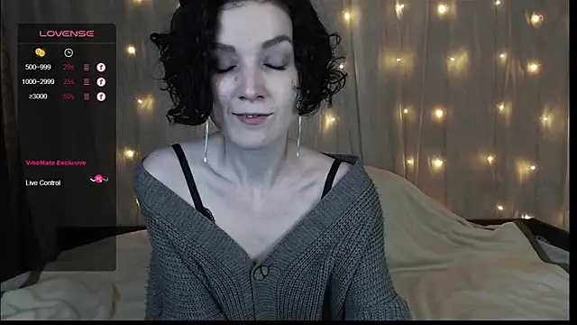 Snapshot of TinaWince chatting on December 2024 08:09:01 AM TinaWince online show from December 2024 08:09:01 AM