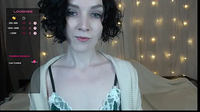 Snapshot of TinaWince chatting on December 2024 07:58:02 AM TinaWince online show from December 2024 07:58:02 AM