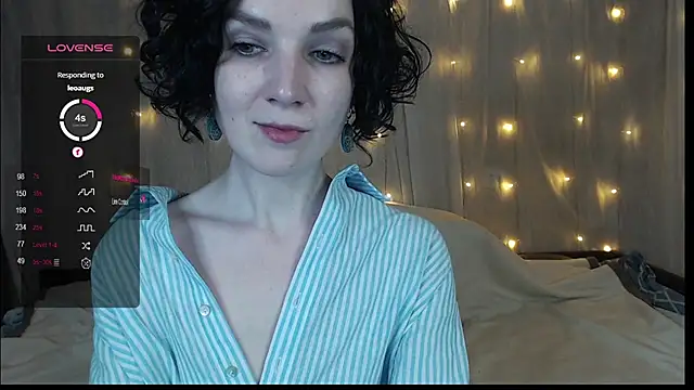 Snapshot of TinaWince chatting on December 2024 08:13:01 AM TinaWince online show from December 2024 08:13:01 AM