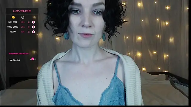 Snapshot of TinaWince chatting on December 2024 05:04:01 AM TinaWince online show from December 2024 05:04:01 AM