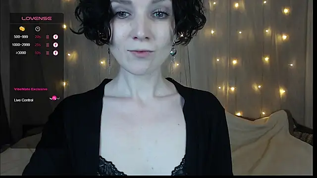 Snapshot of TinaWince chatting on December 2024 04:47:02 AM TinaWince online show from December 2024 04:47:02 AM