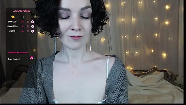 Snapshot of TinaWince chatting on January 2025 07:53:02 AM TinaWince online show from January 2025 07:53:02 AM