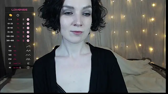 Snapshot of TinaWince chatting on January 2025 08:11:02 AM TinaWince online show from January 2025 08:11:02 AM