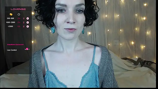 Snapshot of TinaWince chatting on January 2025 05:15:02 AM TinaWince online show from January 2025 05:15:02 AM