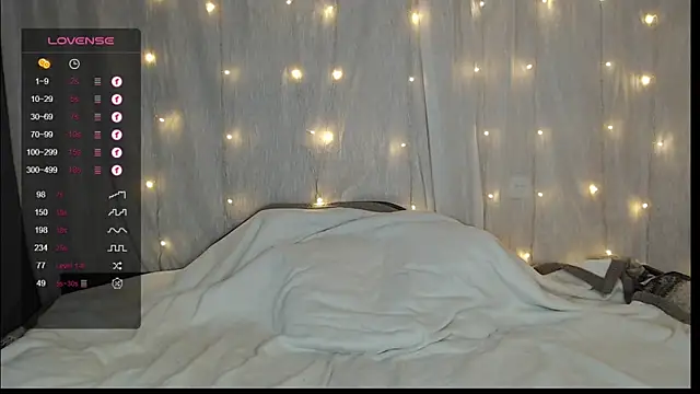 Snapshot of TinaWince chatting on January 2025 08:18:02 AM TinaWince online show from January 2025 08:18:02 AM