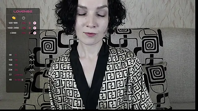 Snapshot of TinaWince chatting on January 2025 08:11:02 AM TinaWince online show from January 2025 08:11:02 AM