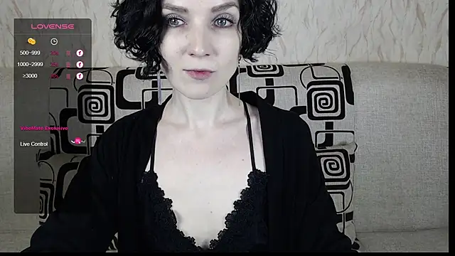 Snapshot of TinaWince chatting on January 2025 05:40:02 AM TinaWince online show from January 2025 05:40:02 AM