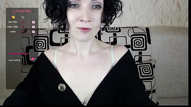 Snapshot of TinaWince chatting on February 2025 05:53:01 AM TinaWince online show from February 2025 05:53:01 AM