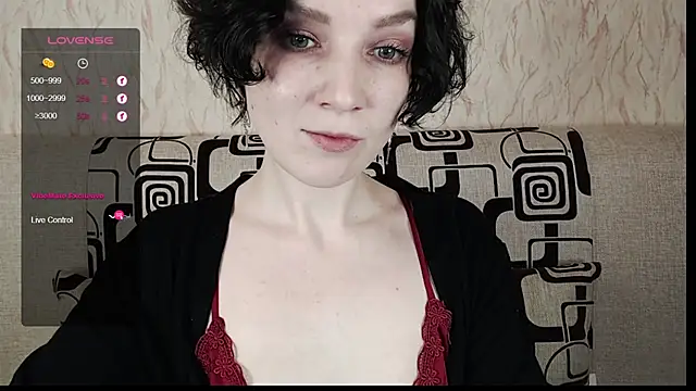 Snapshot of TinaWince chatting on March 2025 06:07:02 AM TinaWince online show from March 2025 06:07:02 AM